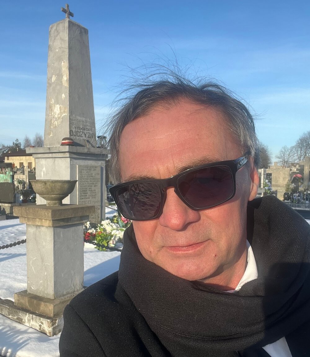 Mistrz na Cmentarzu Parafialnym w Wyszkowie